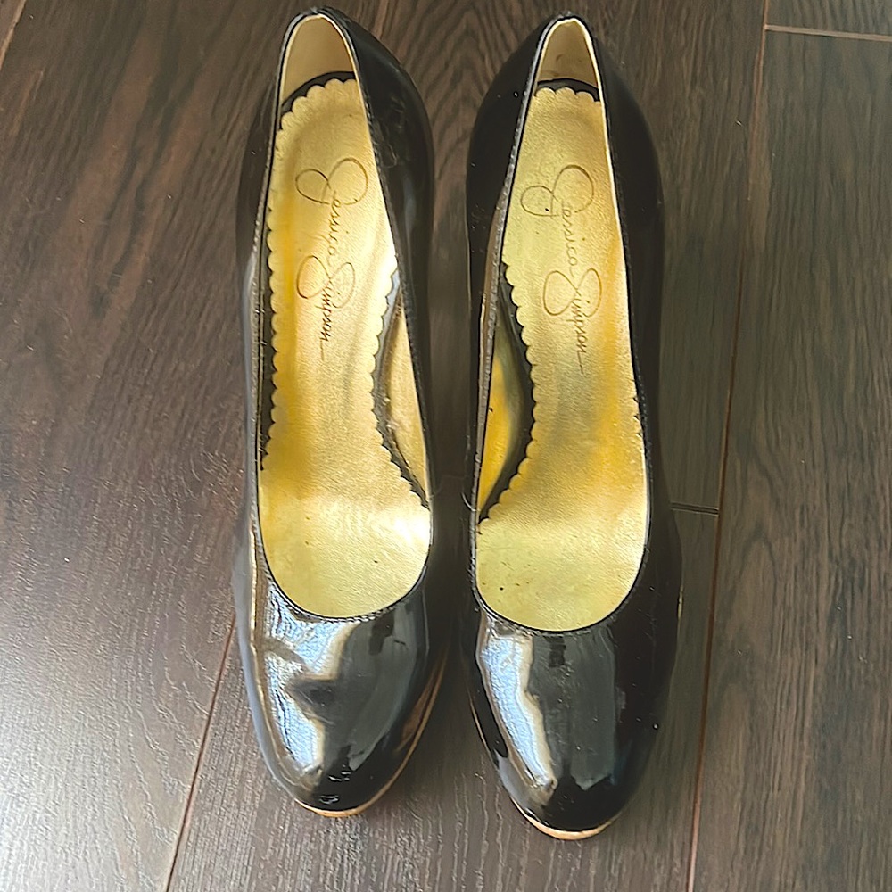 Jessica Simpson authentic patent leather cork high heels size 6b (36)